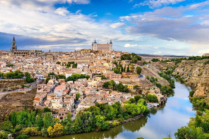 Half Day tour to Toledo from Madrid optional Santo Tome Church - Meet at Neptune Fountain: Getting on the Right Bus, Smoothly