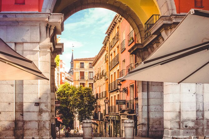 Highlights of Madrid - Small Group Walking Tour - Plaza de España and Cervantes: Madrid’s Literary Signal