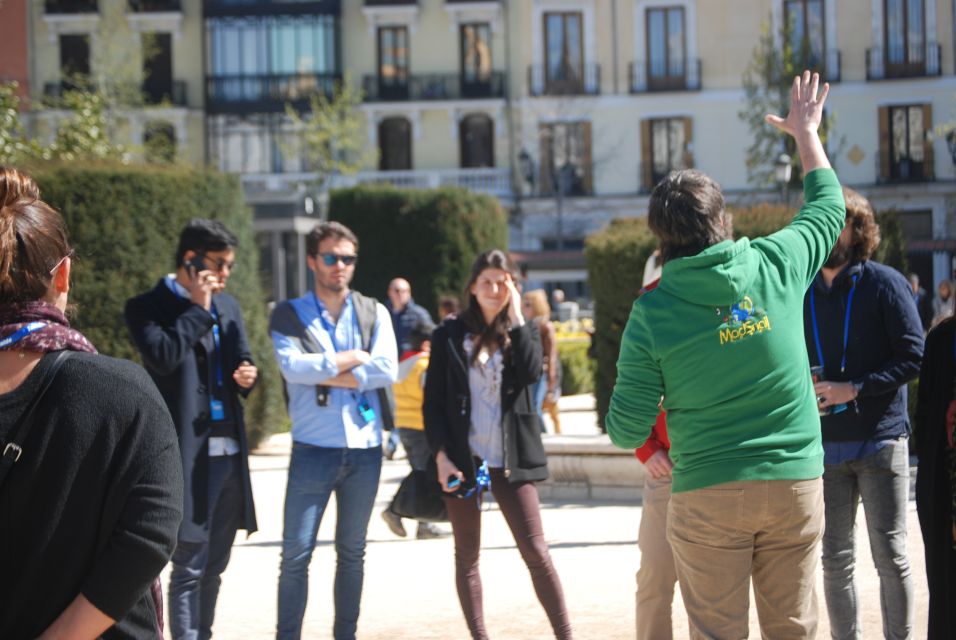 Highlights of Madrid: Walking Tour with Private Guide - Tapas and a Drink at the End: The Best Kind of Tour Reward