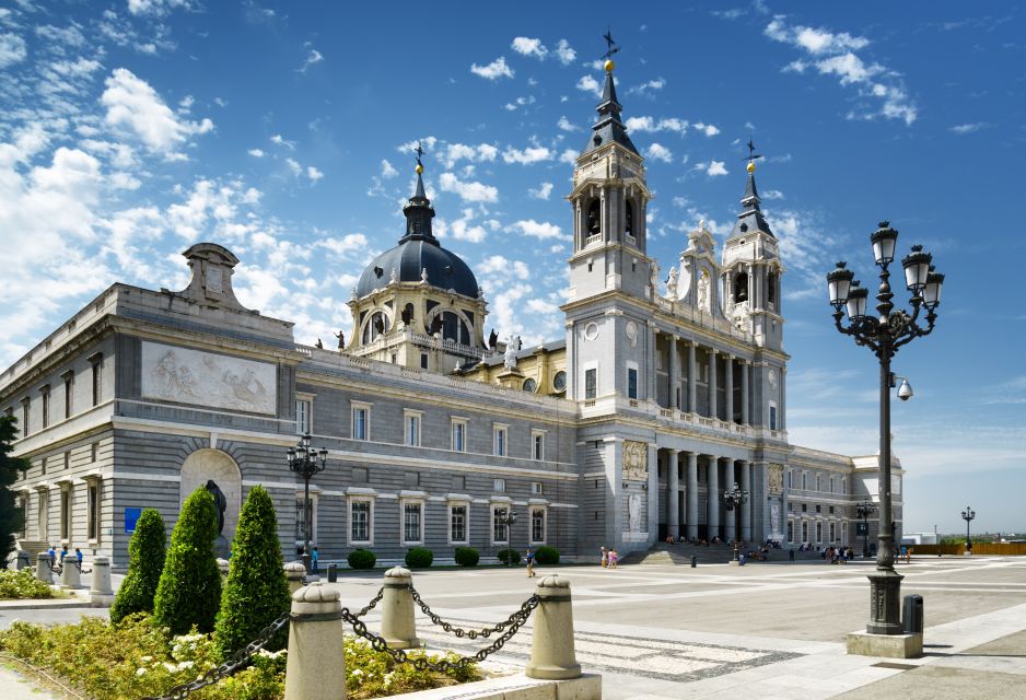 Highlights of Madrid: Walking Tour with Private Guide - La Latina: Neighborhood Texture, Not Just Landmarks