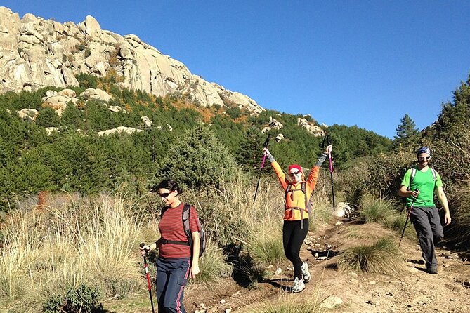 Hiking in Madrid National Park with Transport - What to Bring for a 4–5 Hour Hike (Without Overpacking)
