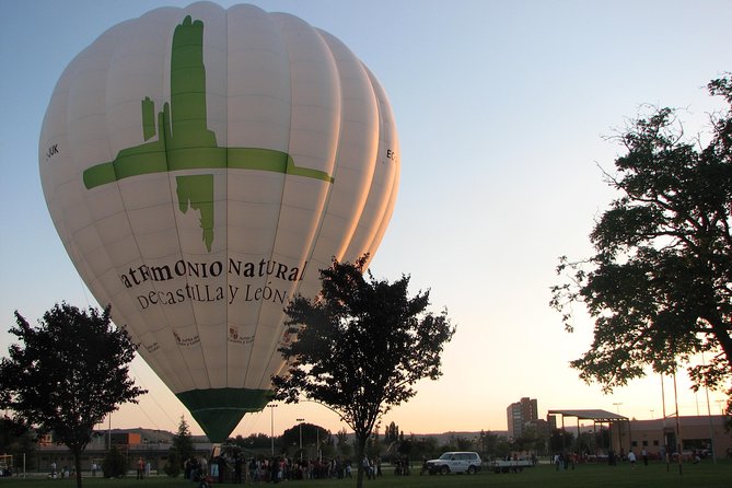 Hot-Air Balloon Ride over Madrid’s Guadarrama Regional Park - Pickup or self-drive: how to keep the morning simple