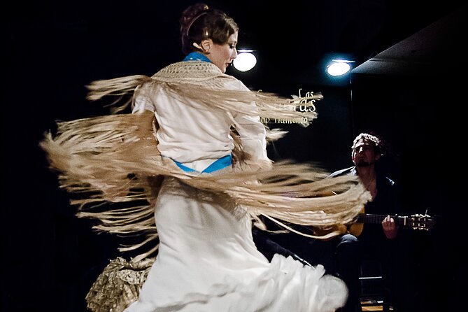 Las Carboneras Tablao Flamenco with Drink - Best Time to Go: Pair It With Madrid Sightseeing