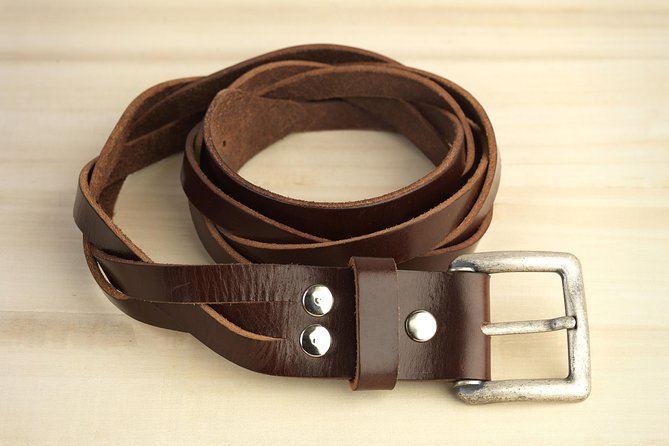 Leathercraft Workshop in the Rastro of Madrid - Choosing Your Leather Item: Bags, Wallets, Cases, and Custom Ideas