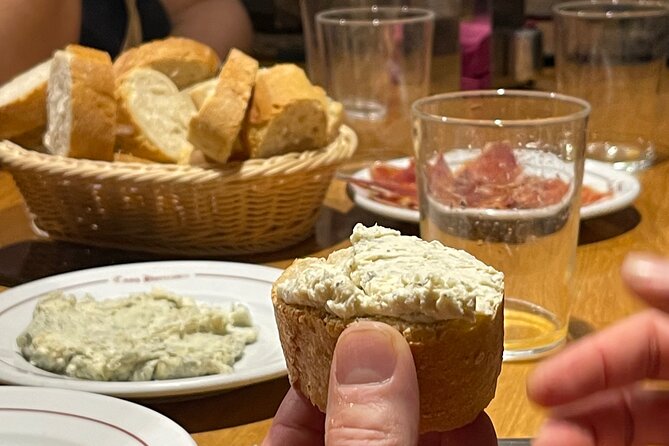 LGBTQ District Tapas & Drinks Trail in Madrid - How the 2.5 Hours Works: Timing and Group Size