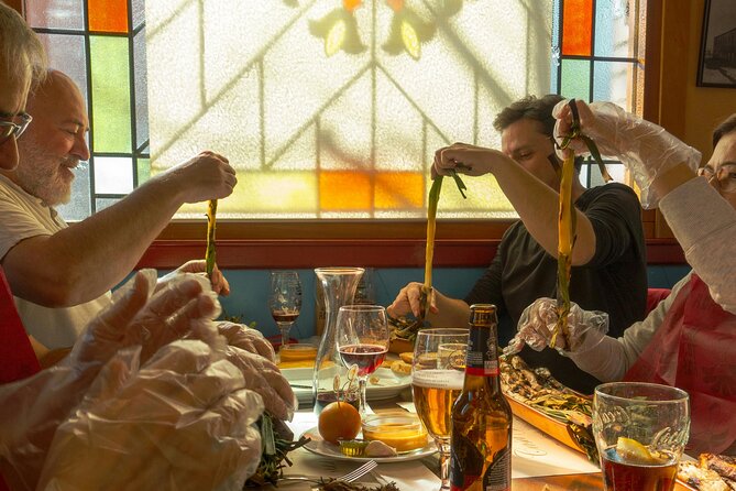Local Tapas, Beer and Wine Tour of Madrid All Inclusive - Sol: walking from landmark to bar