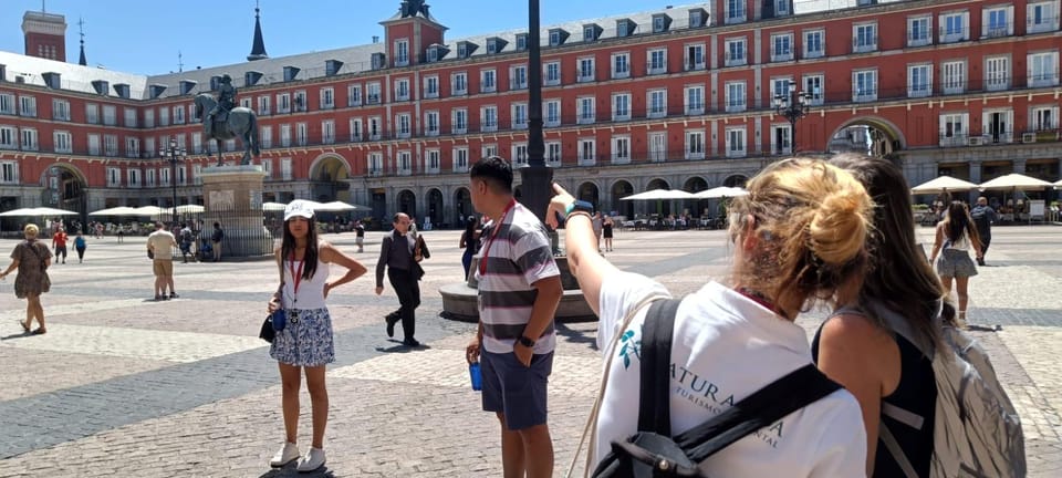 Madrid: 1.5-Hour City Highlights Guided Walking Tour - Museo del Prado: Why This Stop Works Even If You Don’t Go Inside