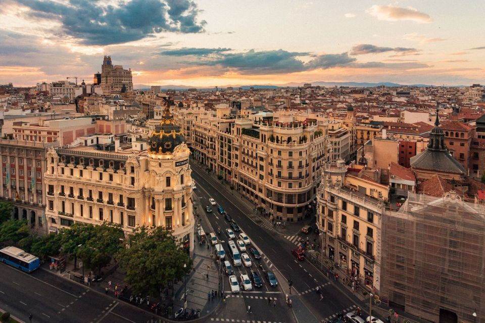 Madrid: 1.5-Hour Private Kick-Start Tour with a Local - Key highlights at a glance