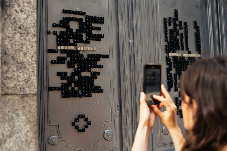 Madrid: 2-Hour Private City Tour Off the Beaten Track - Chueca Is Madrid’s Off-Route Playground
