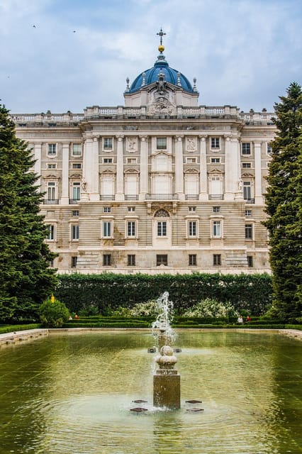 Madrid: Afternoon Royal Palace and Almudena Cathedral Tour - Why the ordering matters: palace first, cathedral second