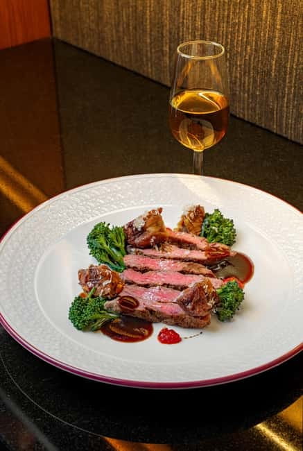Madrid: Authentic Flamenco at Flamenco de Leones with drink - Price and value: what you’re actually paying for