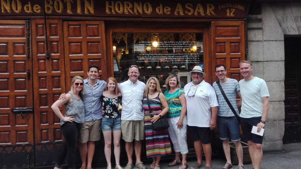 Madrid: Authentic Tapas Evening Tour with a side of History - Three guided tapas stops: what the 30-minute rhythm really gives you