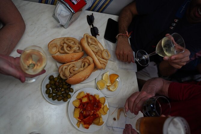 Madrid by Night: Tapas Crawl, Local Drinks & Hidden Gems - Vegetarian, lactose-free, and gluten needs: what to expect