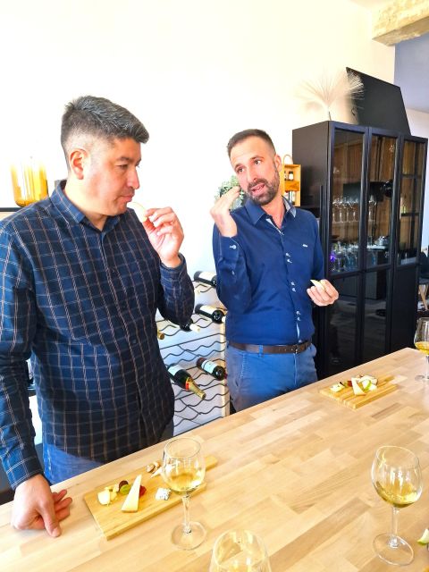 Madrid: cheese tasting with wine pairing. - Who should book this cheese tasting (and who should skip it)