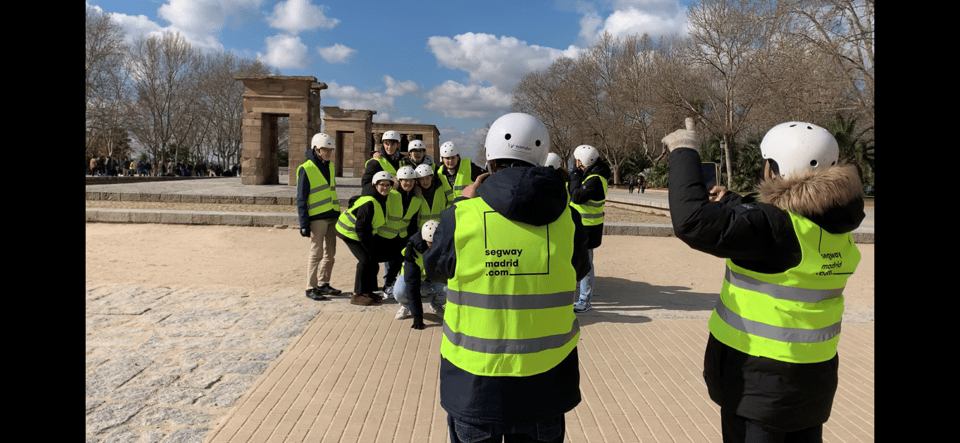 Madrid: City Center Segway Tour & Casa de Campo - Plaza de Oriente and Royal Palace viewpoints without a long trek