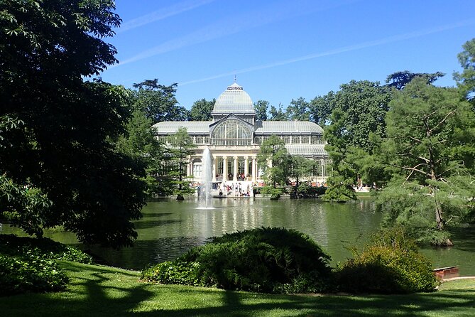 Madrid City Tour | Regular Bike or E-Bike | Reduced Groups - Stop 5: Paseo del Prado and the Golden Triangle Corridor