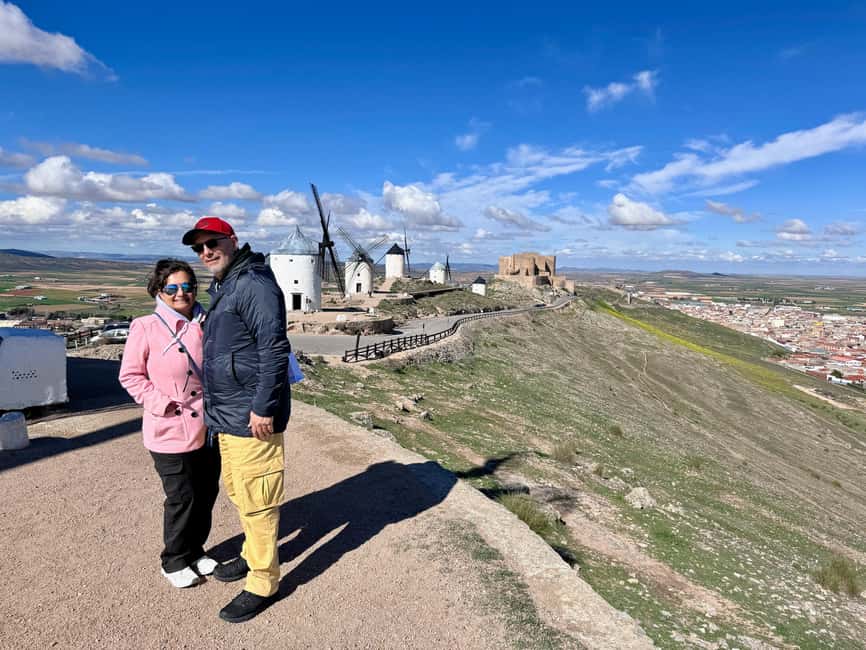 Madrid: Consuegra Molinos del Quixote Tour - Plaza de España Stop: A Quick Breather for Breakfast or People-Watching