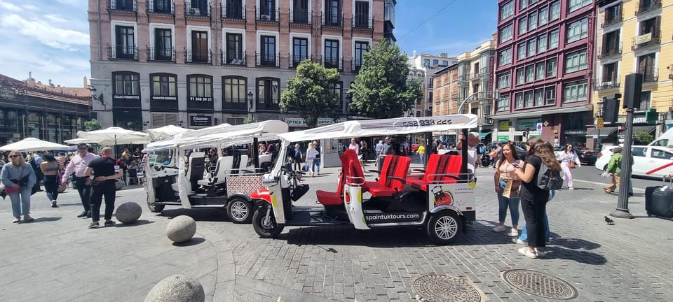 Madrid: Discover the Magic of This City by Tuk Tuk - Puerta del Sol and the symbols you’ll recognize instantly