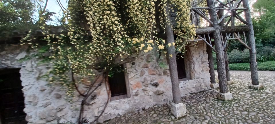 Madrid: El Capricho Park Tour - The 18th-Century Palace Stop: Where Duke-Style Living Meets Enjoyment