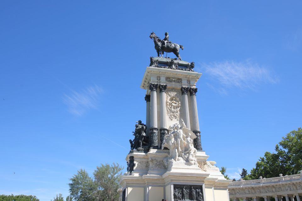 Madrid: El Retiro Park Self-Guided Audio Tour - Finding your starting line at the Royal Church of Saint Jerome