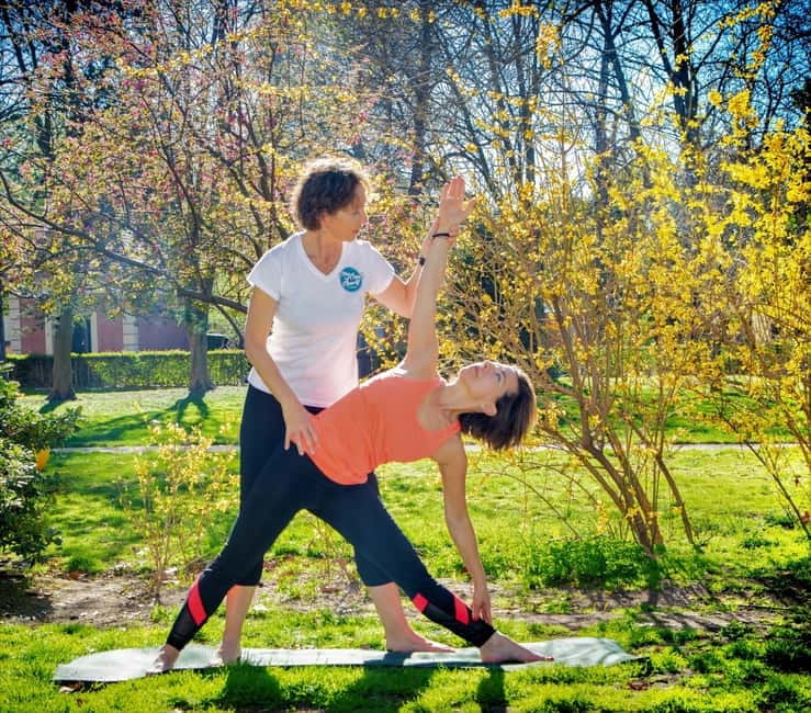 Madrid: Flow Yoga class in Retiro Park - The 1-Hour Class Rhythm: Breath, Movement, and a Clear Mental Reset