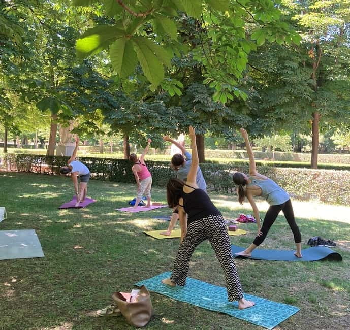 Madrid: Flow Yoga class in Retiro Park - Should You Book This Outdoor Yoga Session?