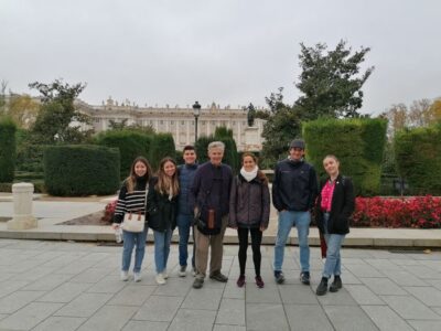 Madrid: Full-Day Private City Tour with Flamenco Show & Meal - Puerta del Sol Start: The Bear Statue Meeting Point