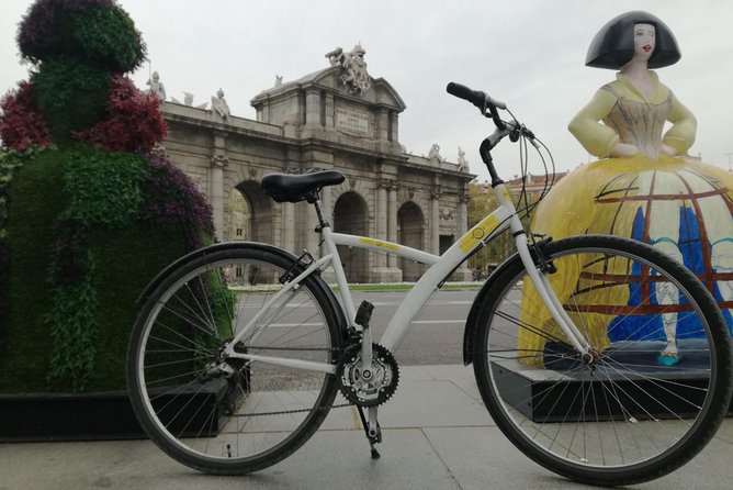 Madrid Fun and Sightseeing Bike Tour - Templo de Debod: the Egyptian shrine you’ll swear is out of place