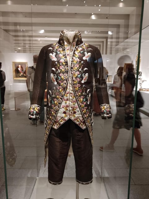 Madrid: Guided Tour of the Royal Collections Gallery - Price and value: is $69 worth it for what you get?