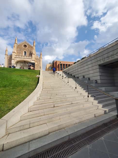 Madrid: guided visit to the Museo del Prado with a native Italian tour guide - Why the Museo del Prado works best with an Italian native guide