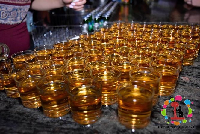 Madrid Halloween Pubcrawl – Open Bar, Shots & VIP Club Entry - Price and what you’re really buying for about $24