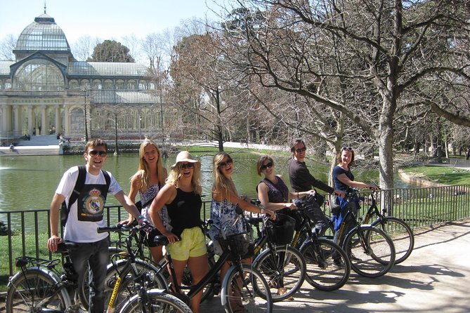 Madrid Highlights by Bike - Royal Palace stop: the Western Europe giant (and ticket reality)