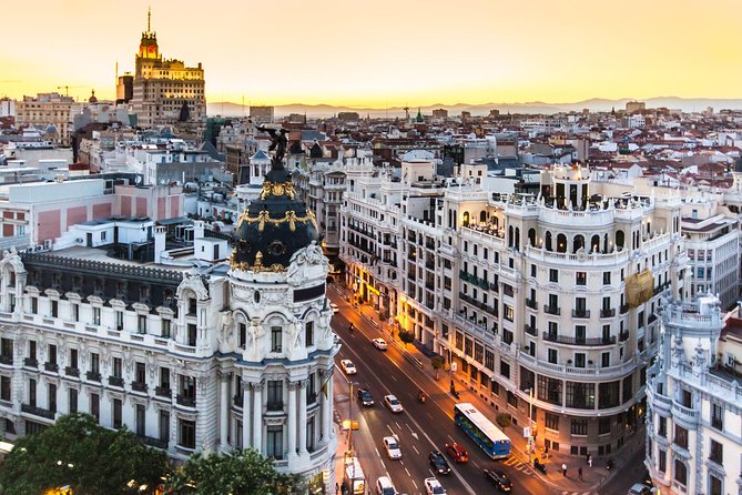 Madrid Highlights Private Walking Tour - Puerta de Alcalá: Former City Gate, Now a Split Between Retiro and Salamanca