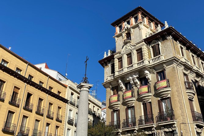 Madrid Historic with an architect : Arabs, Austrias and Bourbons - Royal Palace facade focus (and what you won’t do)