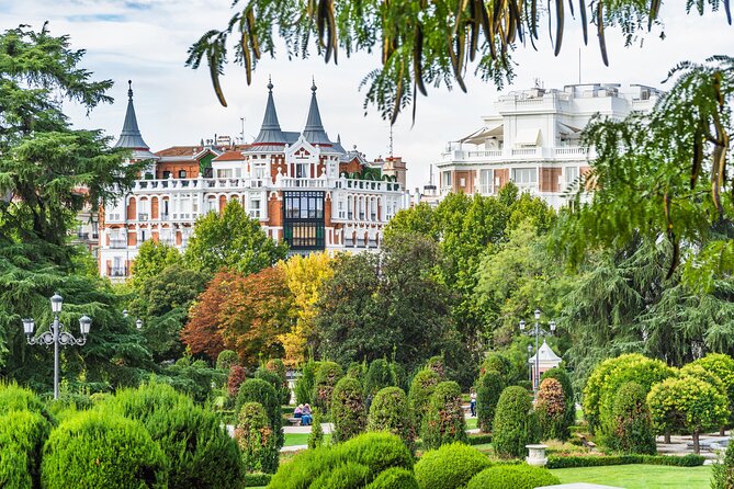 Madrid Monumental and Retiro Park : Gran Vía, Cibeles and more - Paseo del Prado and the Art Walk logic: World Heritage and museum connections