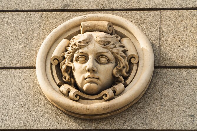 Madrid Monumental and Retiro Park : Gran Vía, Cibeles and more - Calle de Alcalá: an old spine of Madrid and the Circle of Fine Arts
