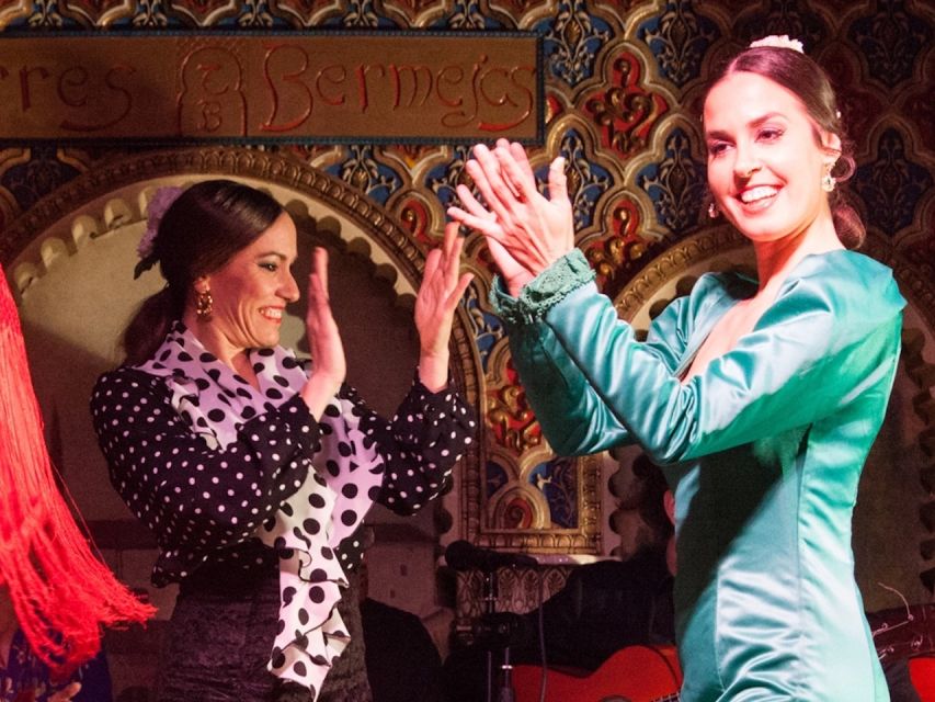 Madrid: Old Town Walking Tour and Flamenco Show - The walk ends at Puerta del Sol: a smart finish, not a hard landing