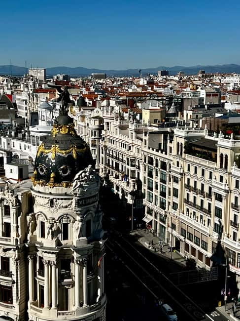 Madrid on foot: From Debod to Retiro - The value of a small group with a cultural mediator