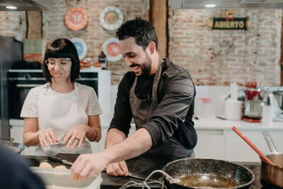Madrid: Paella & Tapas Cooking Class and Market Visit - Meeting point near Plazuela Anton Martín and what to look for