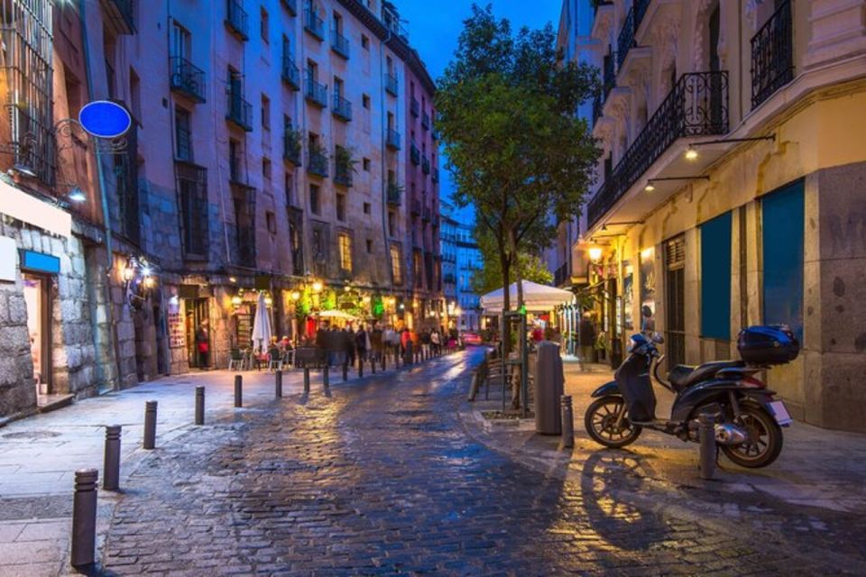 Madrid: Panoramic Open-Top Bus Day or Night Tour with Guide - Price and Time: Why $28 Can Be a Good Deal