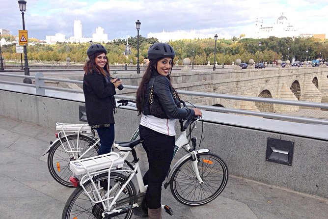 Madrid Parks Bike or e-bike Tour: Riverside & Casa de Campo - How the route structure shapes your experience