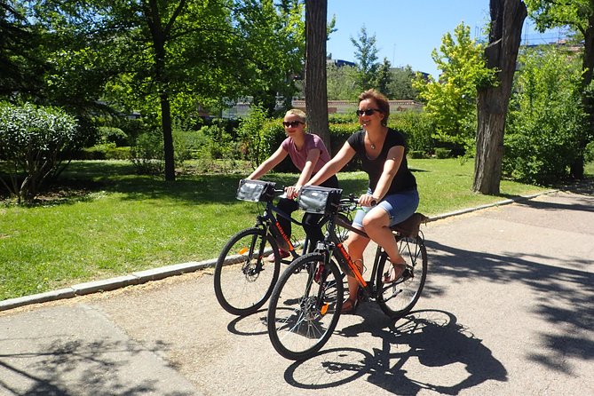 Madrid Parks & Riverside Bike Tour - Manzanares river lanes to Matadero Madrid