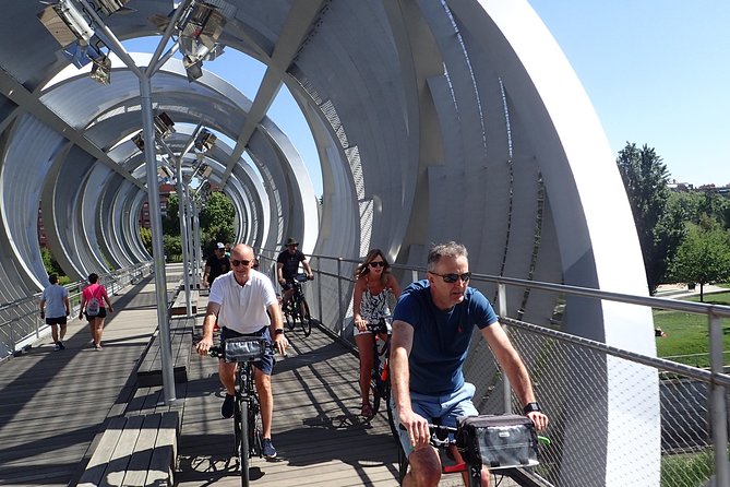 Madrid Parks & Riverside Bike Tour - Old bridge sightlines and Casa de Campo: the big park day