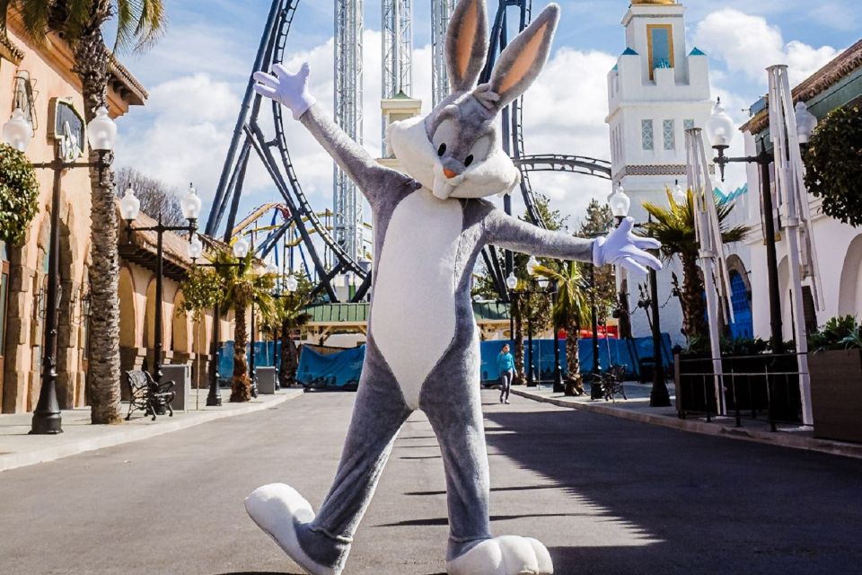Madrid: Parque Warner Ticket and Roundtrip Transportation - Food, snacks, and the extra ticket passes you should know about