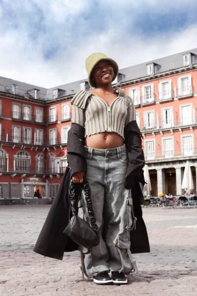 Madrid: Photoshoot in Plaza Mayor - Meeting point: Centro de Turismo Plaza Mayor, then you’re shooting fast