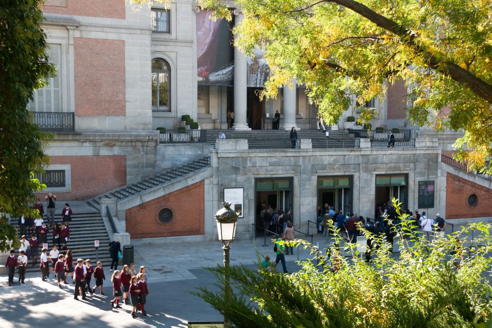 Madrid: Prado and Reina Queen Sofia Museums Private Tour - Reina Sofía: Two Steps Forward Into Modern Spanish Art