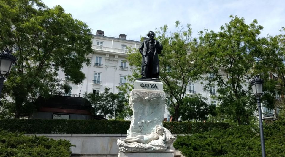 Madrid: Prado Museum Guided Tour with Ticket - Velázquez and Las Meninas: where perspective becomes a game