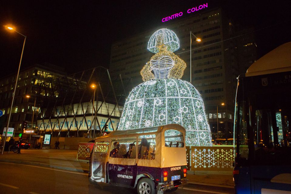Madrid: Private Christmas Lights Tour by Eco Tuk-Tuk - Comfort in December: blankets, covers, and staying warm