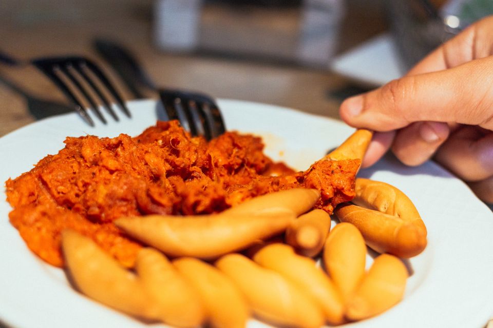 Madrid: Private Food Tour – 10 Tastings with Locals - Drinks and sweet endings: how Madrid keeps dessert from feeling like an afterthought