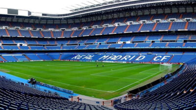 Madrid: Private Guided Tour of Bernabéu Stadium - Entering Santiago Bernabéu: modern tech and game-day perspective